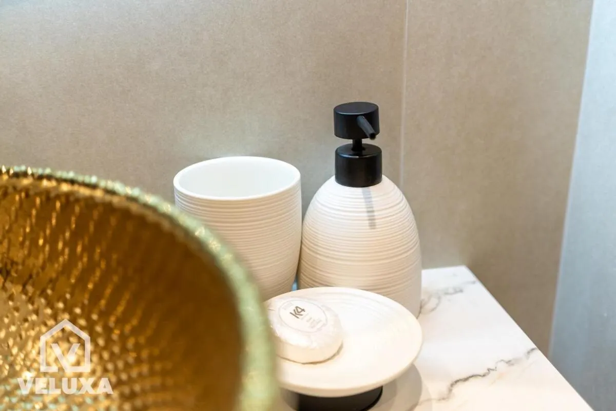 Veluxa-Luxe 2Bed 2 Min Walk To Dubai Mall Apartment
